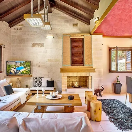 Villa Aktis Luxury *