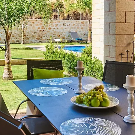 빌라 Aktis Luxury